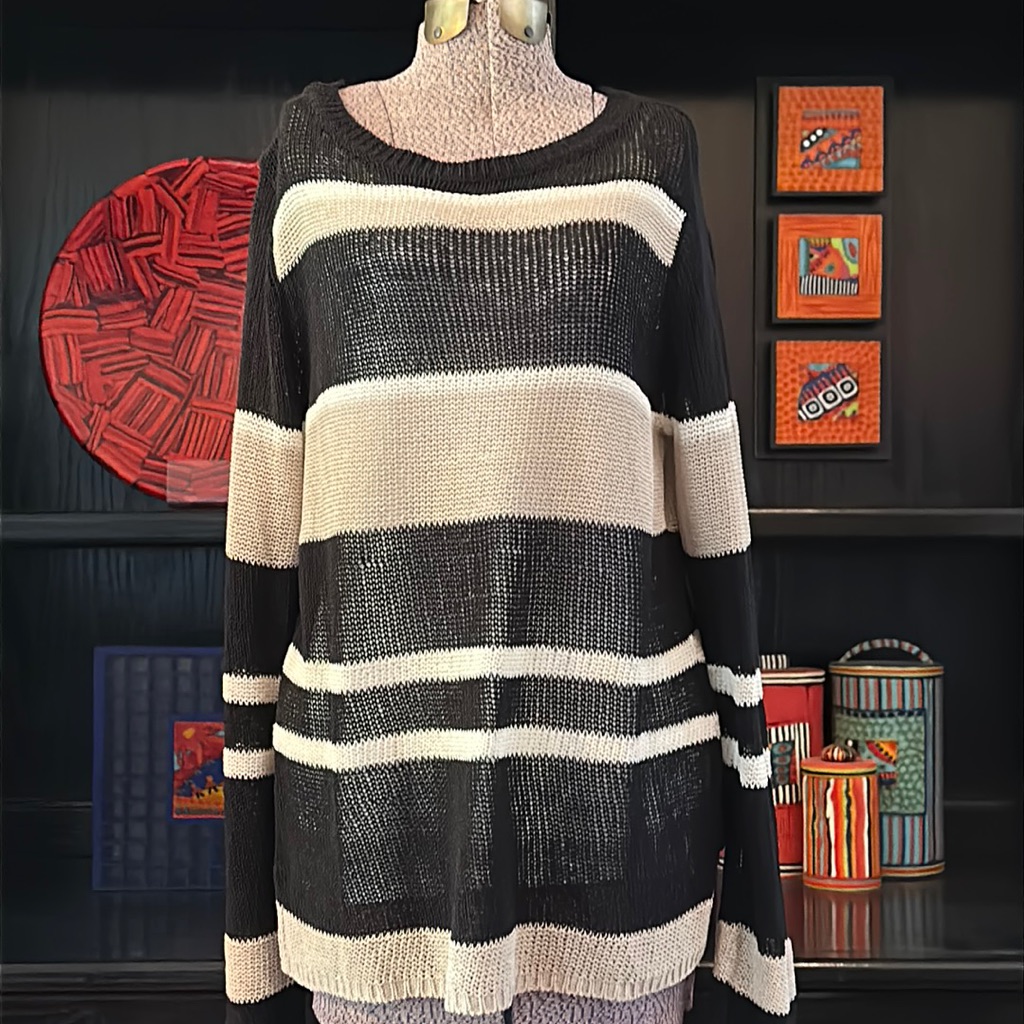 Beautiful Loose Weave Knit Striped Top In Black White And Tan Size Large